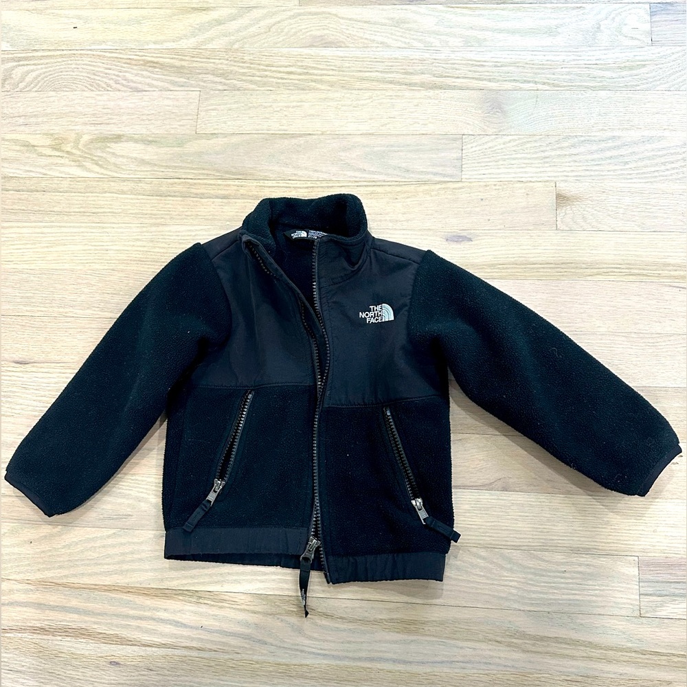 The North Face Toddler 2T Black Fleece Jacket, Great Preloved Condition!